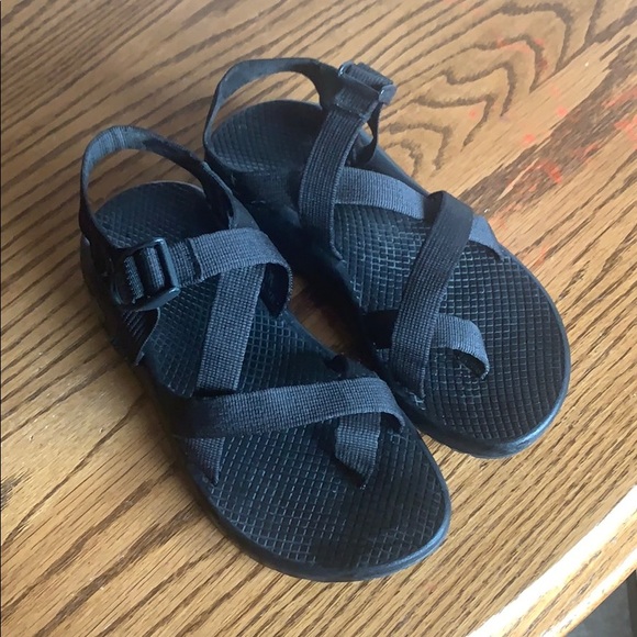 Chaco Shoes - Black womens chacos sz 8